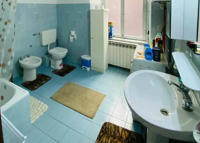 Rum i privatbostad Peaceful Place At Principe Genua